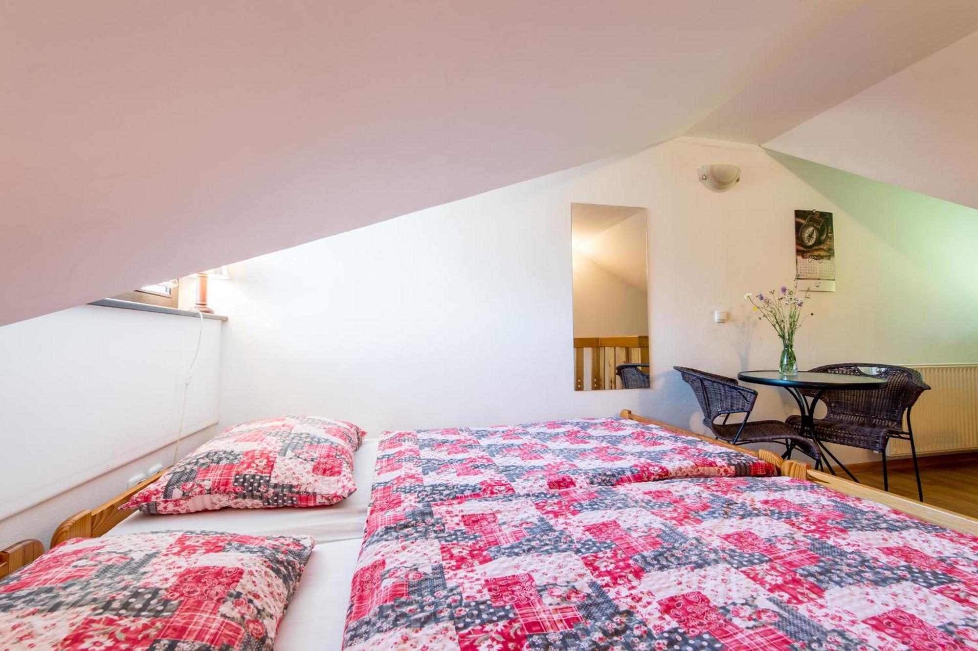 Apartments Jaka Dolenjske Toplice Δωμάτιο φωτογραφία