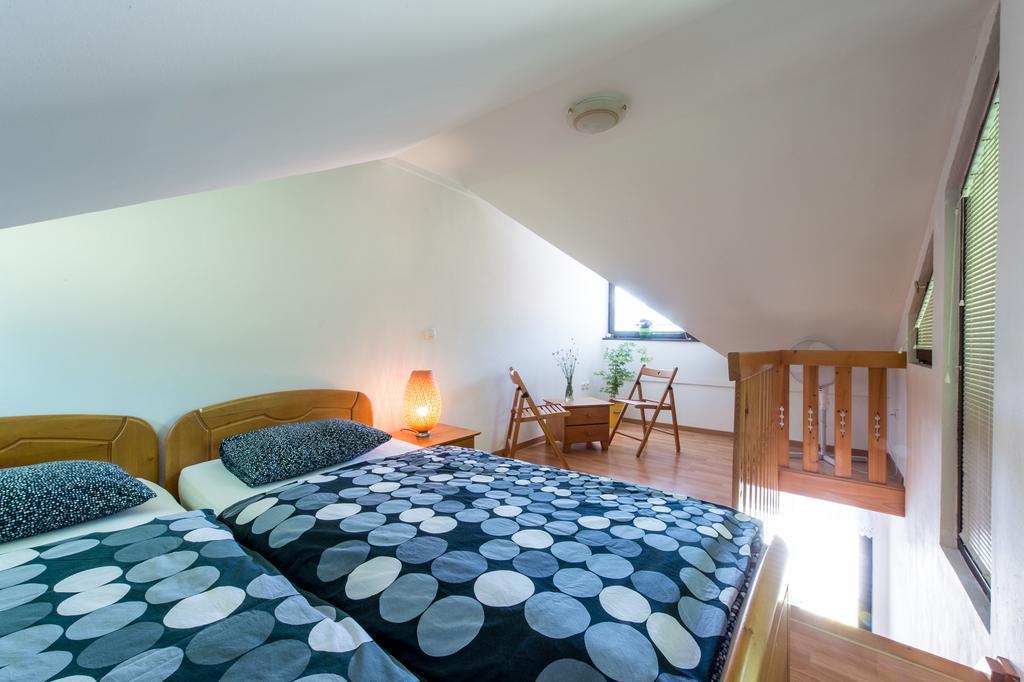 Apartments Jaka Dolenjske Toplice Εξωτερικό φωτογραφία